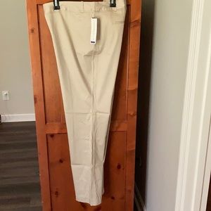 NWT! Low rise flat front khakis